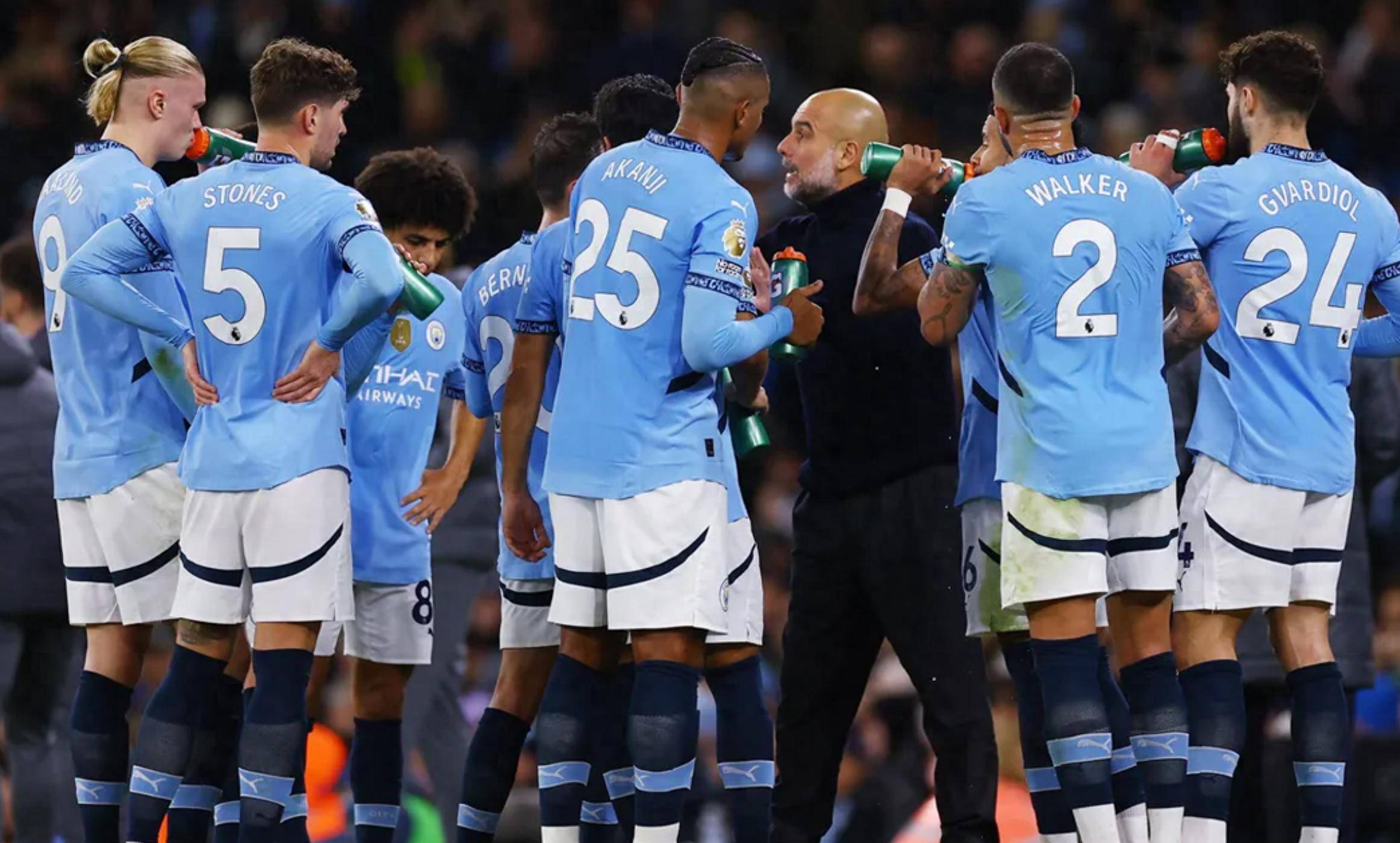 关于曼城客场惨败，曼联取得重要胜利的信息