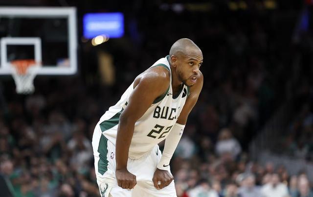 雄鹿艰难战胜马刺，守住东部次席位置