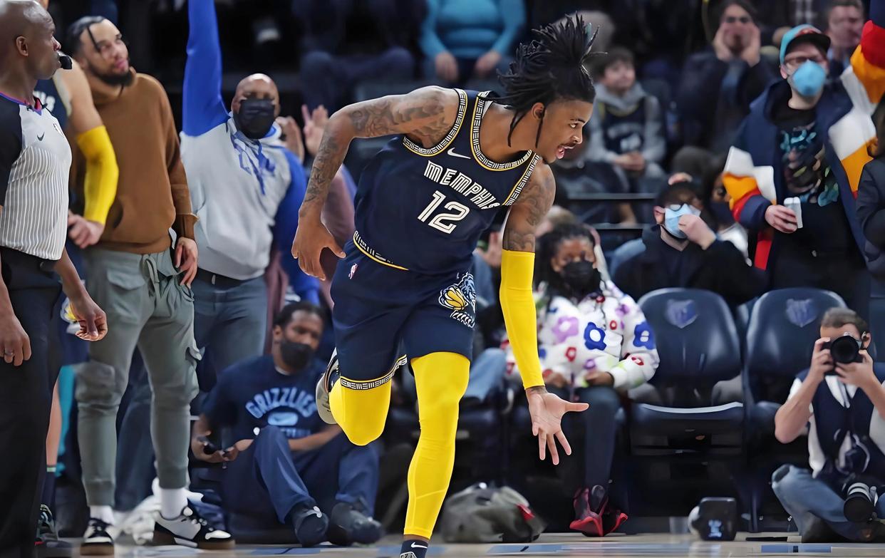 包含灰熊爆冷战胜黄蜂，引发球迷热议的词条