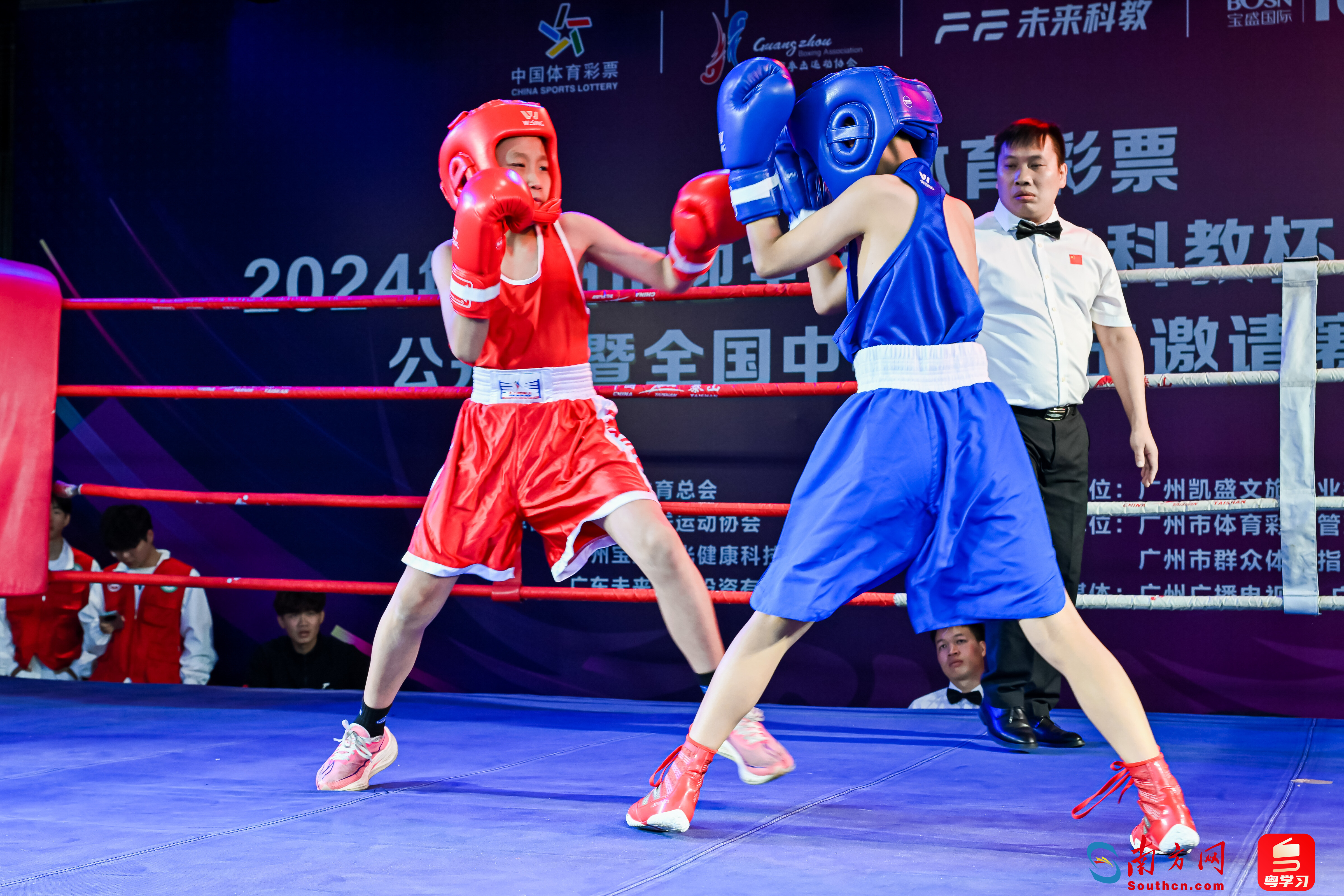 pg电子试玩-拳击场外新闻不断，话题热度爆表的简单介绍