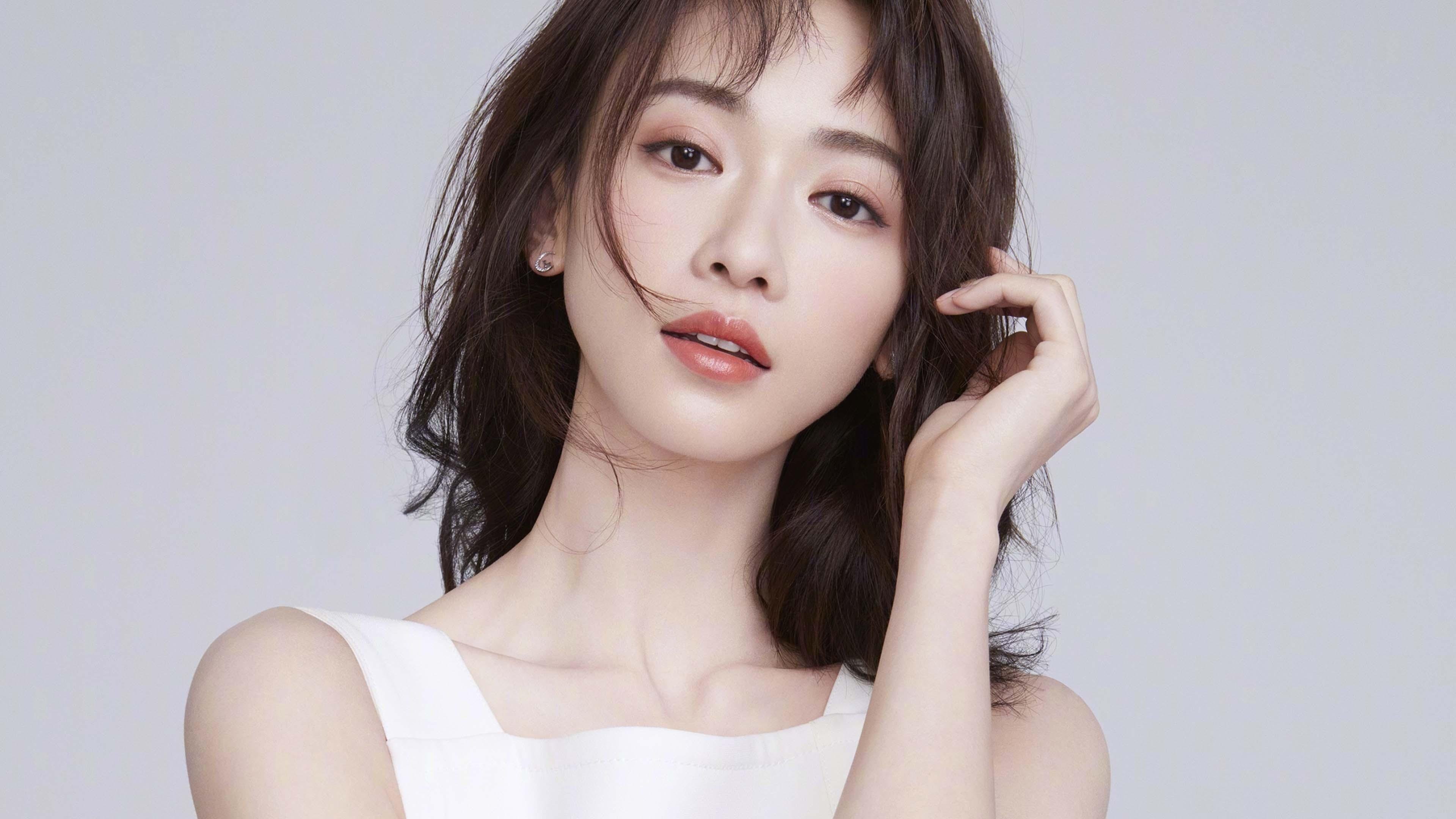 pg电子-绿茵战场双城记，从德甲争冠风云到南美预选赛生死战